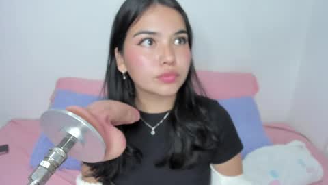 Snapshot of lilly_kinky chatting on 20, 2, 2025 Lilly online show from 20, 2, 2025