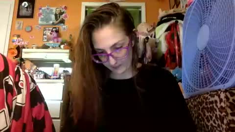 hi guys im back on here 3 online show from 15, 9, 2025