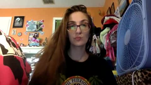 hi guys im back on here 3 online show from 8, 5, 2026