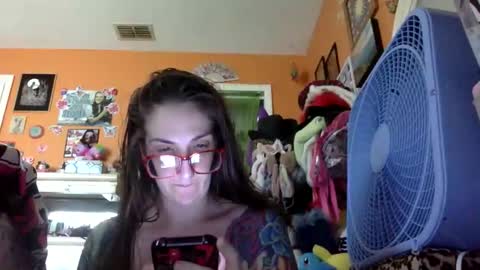 hi guys im back on here 3 online show from 13, 5, 2026