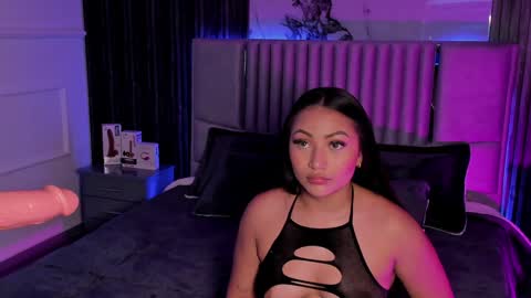Lilly Ortiz online show from 15, 12, 2024