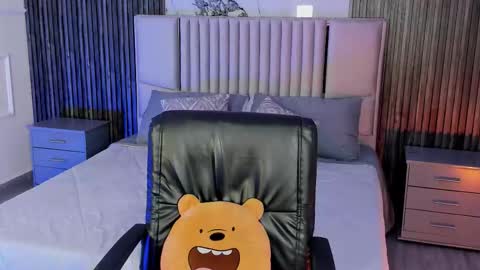 Snapshot of lillyortiz_ chatting on 7, 2, 2026 Lilly Ortiz online show from 7, 2, 2026