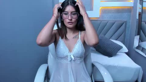 Snapshot of lillywills chatting on 30, 9, 2025 Lilly online show from 30, 9, 2025