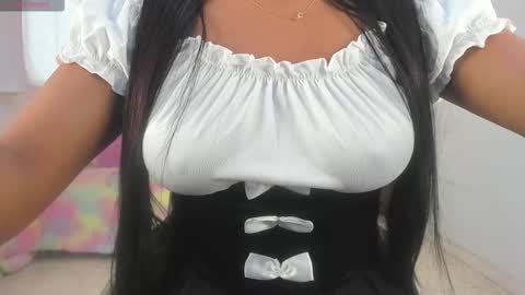 Snapshot of lillyy16 chatting on 12, 11, 2025 lillyy16 online show from 12, 11, 2025