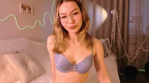 Snapshot of lilosims chatting on 4, 11, 2025 Lilo online show from 4, 11, 2025