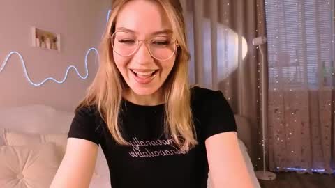 Snapshot of lilosims chatting on 10, 11, 2025 Lilo online show from 10, 11, 2025