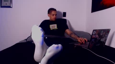 Snapshot of lilray99 chatting on 25, 10, 2025  ONLYFANS   online show from 25, 10, 2025