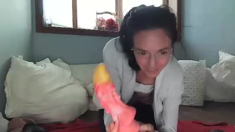 Lilrosiedoll online show from 24, 10, 2025