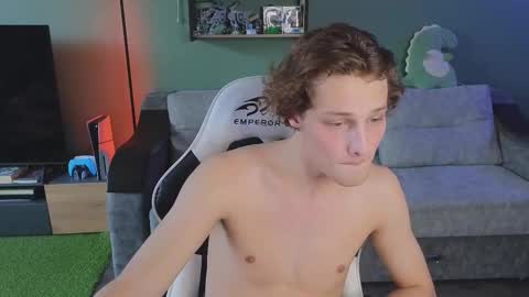 Snapshot of lilteddyboy chatting on 10, 10, 2025 lilteddyboy online show from 10, 10, 2025