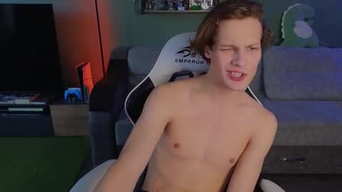 Snapshot of lilteddyboy chatting on 11, 10, 2025 lilteddyboy online show from 11, 10, 2025