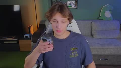 Snapshot of lilteddyboy chatting on 19, 10, 2025 lilteddyboy online show from 19, 10, 2025