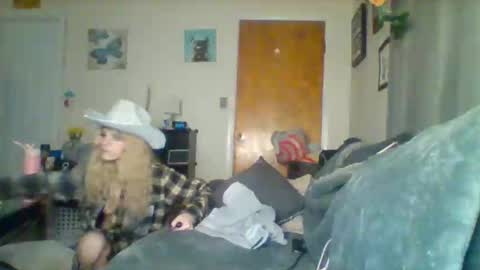 Little Violet online show from 13, 9, 2025