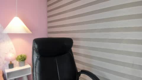  Lily  online show from 20, 6, 2026