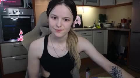 lily_and_jake online show from 5, 3, 2026