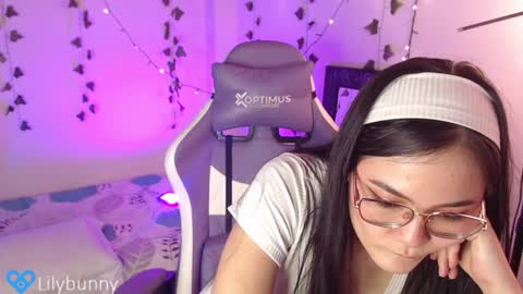 Snapshot of lily_bunny_1 chatting on 4, 2, 2025 Fansly LilyBunny- help me reach 50 thumbs up online show from 4, 2, 2025