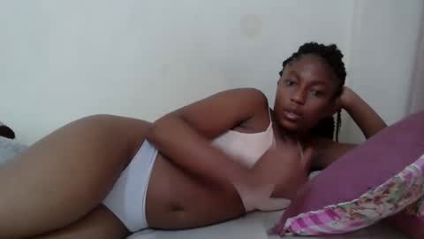 Snapshot of lily_cruise chatting on 9, 9, 2025 lily_cruise online show from 9, 9, 2025