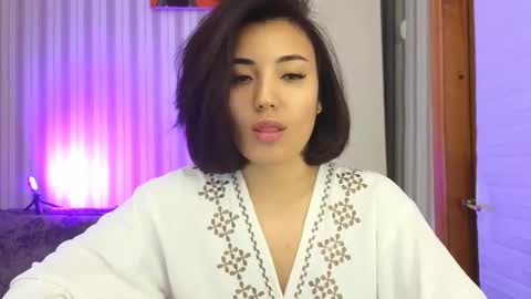 Lily online show from 5, 10, 2025