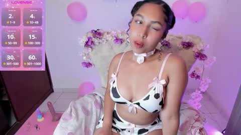 Snapshot of lily_honey_eyes chatting on 22, 10, 2025 lily_honey_eyes online show from 22, 10, 2025