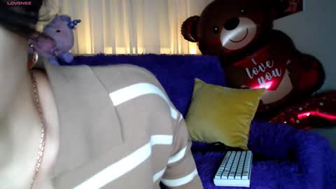 Lily Litle online show from 13, 2, 2025