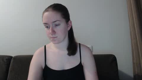 lily_love_x online show from 14, 12, 2024