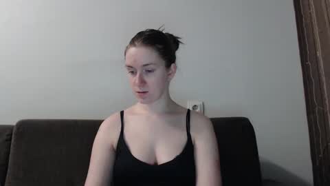 lily_love_x online show from 13, 1, 2025