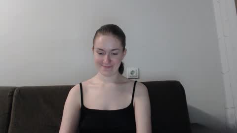 lily_love_x online show from 15, 11, 2025