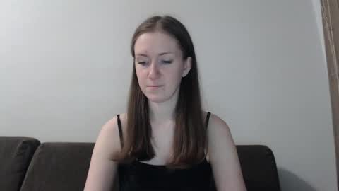 lily_love_x online show from 13, 5, 2026