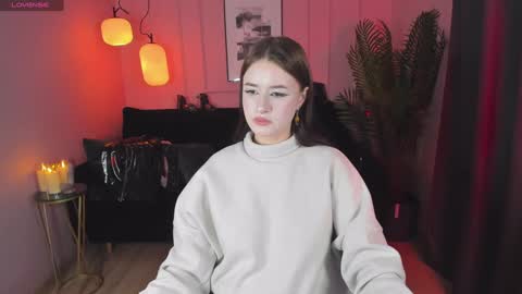 Snapshot of lily_moonlight chatting on 20, 12, 2024 Lily online show from 20, 12, 2024