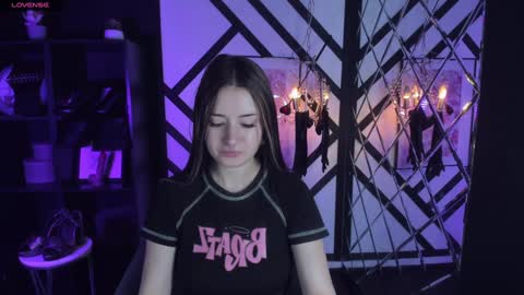 Snapshot of lily_moonlight chatting on 25, 1, 2025 Lily online show from 25, 1, 2025