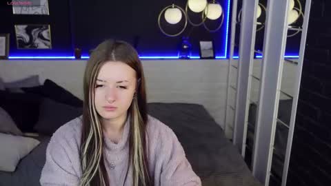 Snapshot of lily_moonlight chatting on 27, 2, 2025 Lily online show from 27, 2, 2025