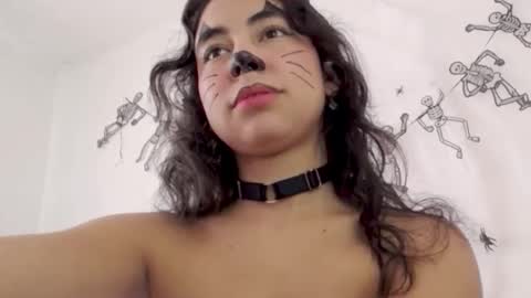 Lily Roberts online show from 20, 10, 2025