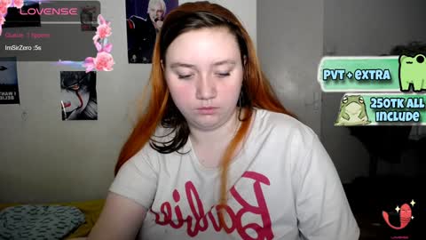 Snapshot of lily_shamy chatting on 12, 1, 2025 Alice online show from 12, 1, 2025