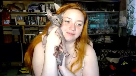 Snapshot of lily_shamy chatting on 20, 9, 2025 Alice online show from 20, 9, 2025