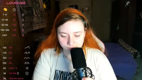 Snapshot of lily_shamy chatting on 3, 5, 2026 Alice online show from 3, 5, 2026