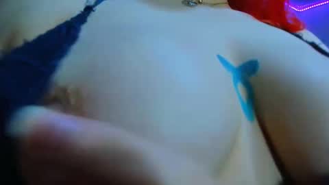 Snapshot of lily_stone04 chatting on 19, 9, 2025 lily_stone04 online show from 19, 9, 2025