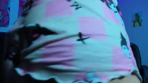 Snapshot of lily_stone04 chatting on 4, 11, 2025 lily_stone04 online show from 4, 11, 2025