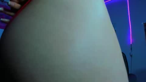 lily_stone04 online show from 2, 12, 2025