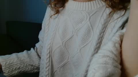 small lily online show from 26, 4, 2026
