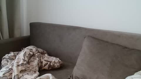 small lily online show from 11, 5, 2026