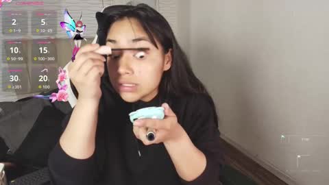 lily_waist online show from 18, 11, 2025