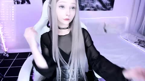 Lily online show from 13, 9, 2025