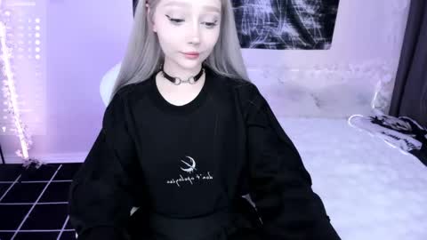 Lily online show from 19, 5, 2026