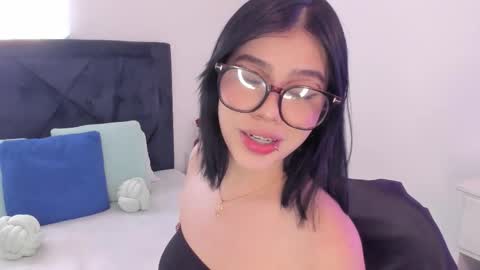 LilyWoodz online show from 20, 12, 2025