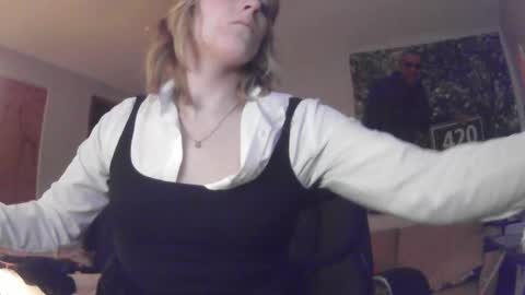 Snapshot of lilybvixen chatting on 7, 10, 2025 lilybvixen online show from 7, 10, 2025