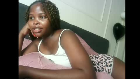 lilycelest online show from 26, 5, 2026