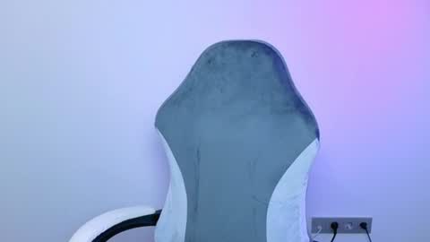 lilydavisss online show from 11, 6, 2026
