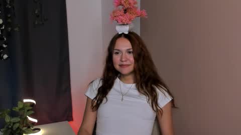 Snapshot of lilydubiansky chatting on 12, 9, 2025 Sherri online show from 12, 9, 2025