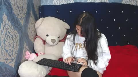 Snapshot of lilyevansxx chatting on 9, 3, 2025 Lily online show from 9, 3, 2025