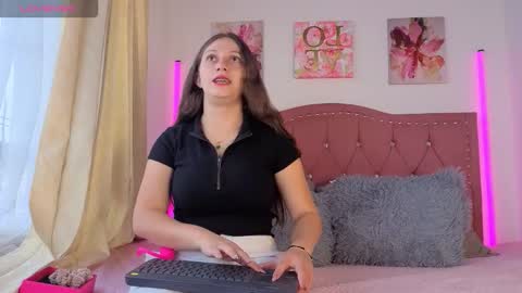 Lily online show from 6, 10, 2025