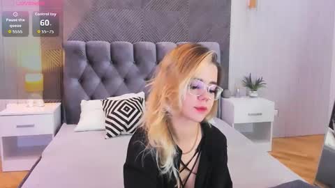 Rose online show from 14, 10, 2025